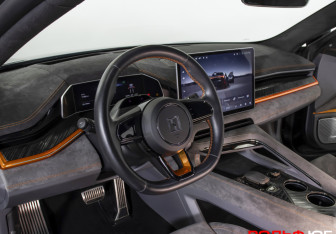 Подержанный автомобиль Zeekr 001 2023 года (9 фото)