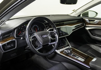 Подержанный автомобиль Audi A6 Sedan 2019 года (11 фото)