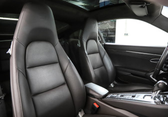 Подержанный автомобиль Porsche 911 Coupe 2017 года (29 фото)