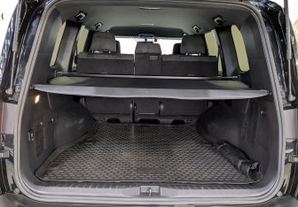 Подержанный автомобиль Toyota Land Cruiser Suv 2021 года (24 фото)