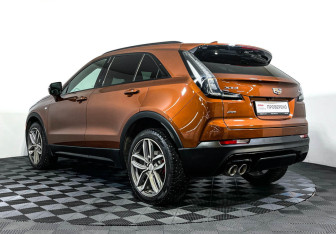 Подержанный автомобиль Cadillac XT4 2020 года (7 фото)