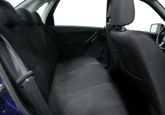 Подержанный автомобиль LADA (ВАЗ) Granta Sedan 2013 года (12 фото)