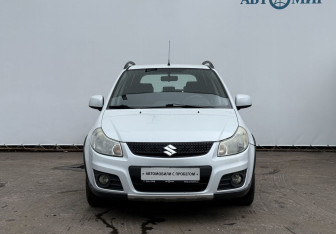 Подержанный автомобиль Suzuki SX4 Hatchback 2012 года (2 фото)
