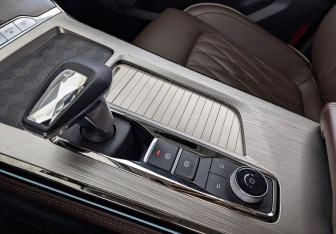 Подержанный автомобиль Exeed VX 2022 года (21 фото)