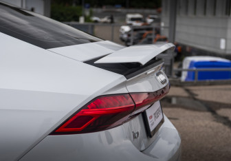 Подержанный автомобиль Audi A7 2018 года (8 фото)