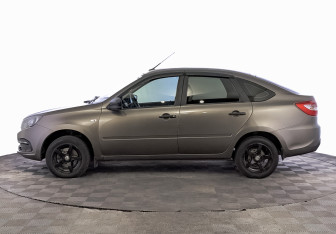 Подержанный автомобиль LADA (ВАЗ) Granta Liftback 2020 года (8 фото)