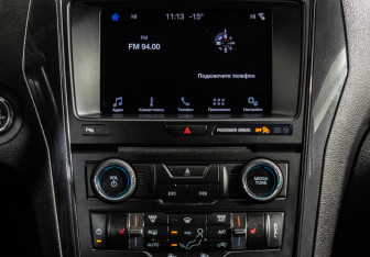 Подержанный автомобиль Ford Explorer 2018 года (15 фото)