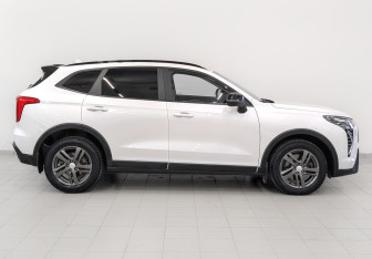Подержанный автомобиль Haval Jolion 2024 года (4 фото)