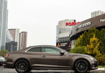 Подержанный автомобиль Audi A5 Coupe 2018 года (3 фото)