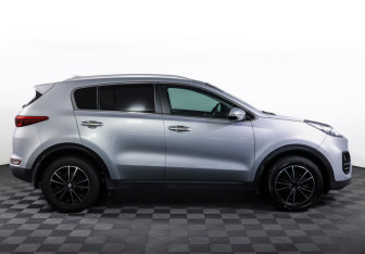 Подержанный автомобиль Kia Sportage 2017 года (4 фото)