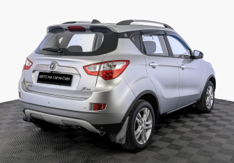 Подержанный автомобиль Changan CS35 2019 года (3 фото)