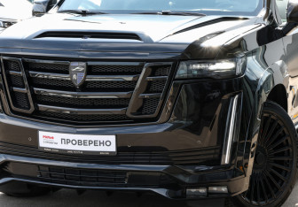 Подержанный автомобиль Cadillac Escalade Suv 2022 года (31 фото)