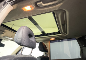 Подержанный автомобиль Nissan X-Trail 2011 года (14 фото)