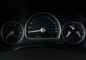 Подержанный автомобиль Saab 9-3 Sedan 2008 года (13 фото)