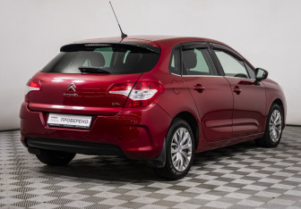 Подержанный автомобиль Citroen C4 Hatchback 2011 года (5 фото)