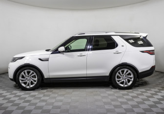 Подержанный автомобиль Land Rover Discovery 2018 года (8 фото)