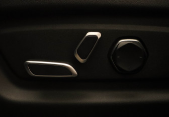 Подержанный автомобиль Changan UNI-K 2023 года (25 фото)