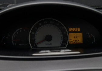 Подержанный автомобиль Hyundai Matrix 2006 года (13 фото)