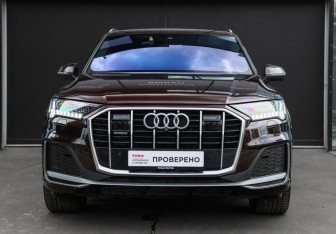 Подержанный автомобиль Audi Q7 2020 года (2 фото)
