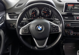 Подержанный автомобиль BMW X2 2021 года (22 фото)