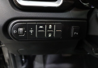 Подержанный автомобиль Kia Ceed Wagon 2019 года (12 фото)