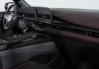 Подержанный автомобиль Cadillac Escalade Suv 2022 года (9 фото)