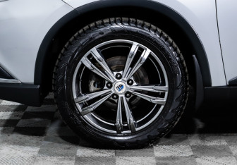 Подержанный автомобиль Mitsubishi Outlander 2018 года (15 фото)