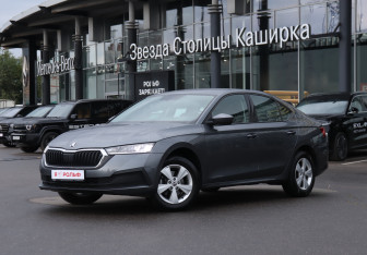 Подержанный автомобиль Skoda Octavia Liftback 2021 года (23 фото)