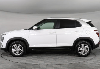 Подержанный автомобиль Hyundai Creta 2022 года (8 фото)