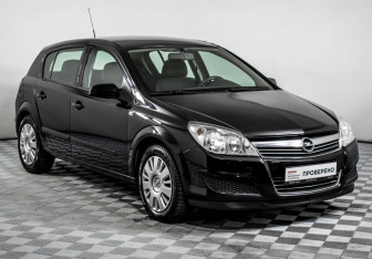 Подержанный автомобиль Opel Astra Hatchback 2008 года (3 фото)