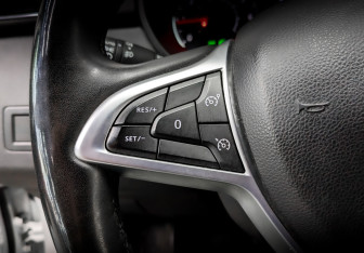 Подержанный автомобиль Renault Arkana 2021 года (25 фото)