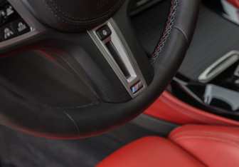 Подержанный автомобиль BMW X4 M 2022 года (18 фото)