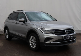 Подержанный автомобиль Volkswagen Tiguan 2021 года (3 фото)