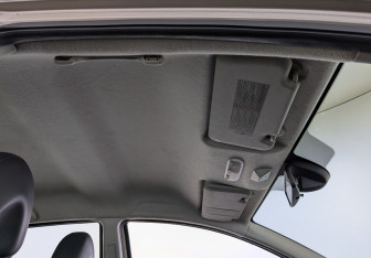 Подержанный автомобиль Nissan Note 2013 года (20 фото)