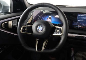 Новый BMW X3 2025 (15 фото)