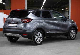 Подержанный автомобиль Renault Kaptur 2016 года (5 фото)