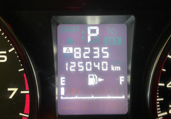 Подержанный автомобиль Subaru XV 2013 года (19 фото)