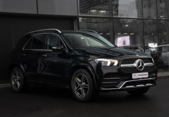 Подержанный автомобиль Mercedes-Benz GLE 2019 года (3 фото)