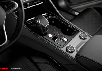 Новый Volkswagen Touareg 2025 (17 фото)