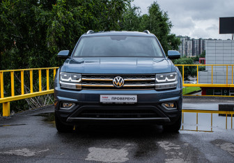 Подержанный автомобиль Volkswagen Teramont 2018 года (2 фото)