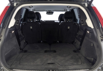 Подержанный автомобиль Volvo XC90 2021 года (10 фото)