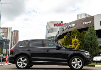Подержанный автомобиль Audi Q5 2012 года (3 фото)