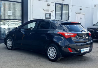 Подержанный автомобиль Hyundai i30 Hatchback 2013 года (7 фото)