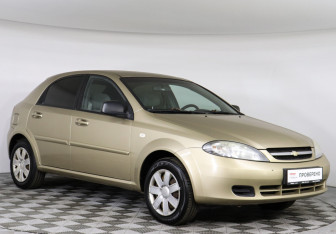 Подержанный автомобиль Chevrolet Lacetti Hatchback 2009 года (3 фото)