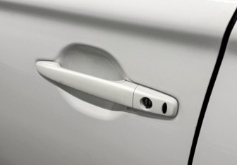 Подержанный автомобиль Mitsubishi Outlander 2021 года (13 фото)