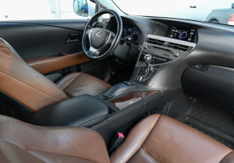 Подержанный автомобиль Lexus RX 2014 года (8 фото)