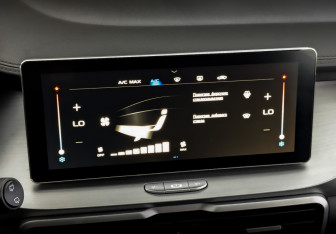 Подержанный автомобиль Geely Coolray 2022 года (26 фото)