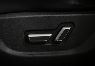 Подержанный автомобиль Geely Atlas 2018 года (16 фото)