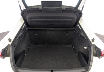 Подержанный автомобиль Skoda Octavia Liftback 2021 года (10 фото)