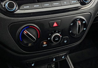 Подержанный автомобиль Hyundai Solaris Sedan 2021 года (21 фото)